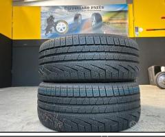 2 Gomme 235/35 R20 92W Pirelli invernali90%residui