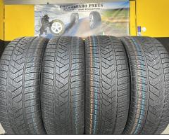 4 Gomme 235/65 R17 Pirelli Invernali 80% residui
