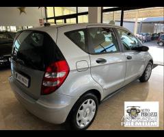 MERCEDES CLASSE A150 BENZ del 2006con 130000KM