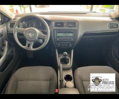 VW JETTA 1.6 TD del 2012con 168000KM - 8