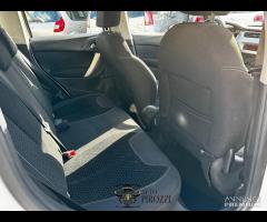 CITROEN C3 1.1 Benz del 2011 con 160000KM - 9