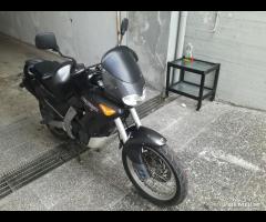 Aprilia Pegaso 650cc non teme nessun asfalto entra