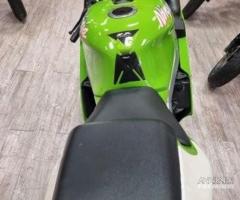 Kawasaki ZXR 750 - 1997 ISCRITTA FMI - FINANZIABIL - 10