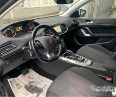 Peugeot 308 BlueHDi 130 S&S EAT8 Allure 2018 - 11