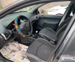 Peugeot 206 Plus 1.4 HDi 70CV 5p. Energie 2011 - 9