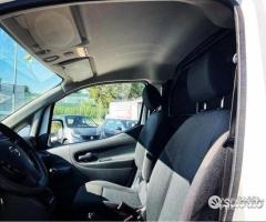 Nissan NV 200 - 6