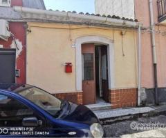 Appartamento 2 vani con cortile e Terrazza Misterb