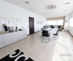 Ufficio 8 vani Valcorrente con tre posti auto - 9