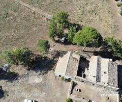 Caseggiato Rurale con Terreno di 85.000 - 28