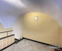 Porzione di Palazzina Catania centro Storico Via G - 7