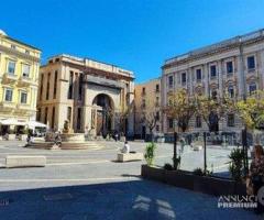 Bottega di due vani Catania Piazza Teatro Massimo - 22