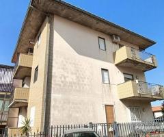 Appartamento 4 vani con garage Pedara centrale