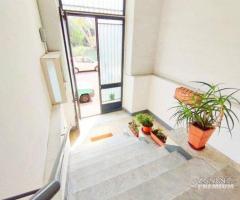 Appartamento 6 vani Garage e Cantina Catania zona