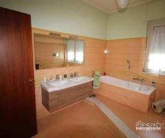 Ampio Appartamento 5 vani con Garage Catania zona - 20