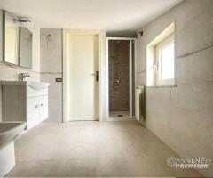 Mansarda 2 vani con Terrazzino Panoramica Gravina - 14