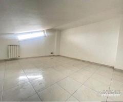 Mansarda 2 vani con Terrazzino Panoramica Gravina - 29