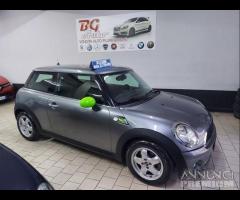 Mini Cooper 1.6 d unico prop 2010