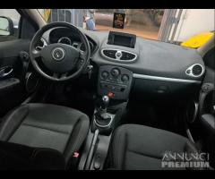 Renault Clio 1.5 dci unico prop 2009 nav - 11