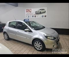 Renault Clio 1.5 dci unico prop 2009 nav - 14