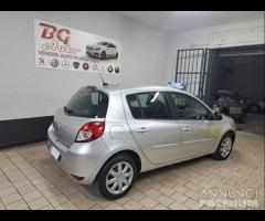 Renault Clio 1.5 dci unico prop 2009 nav - 18