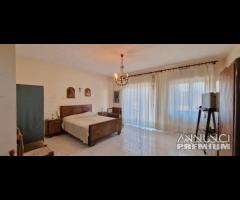 Palazzetto su 4 livelli con locale commerciale - 20