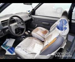 Peugeot 205 3 Porte Demolita - Per Ricambi - 6