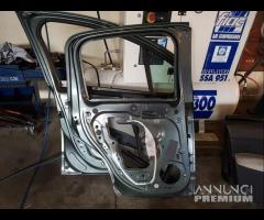 Portiera Posteriore Sinistra Per Citroèn C3 2015