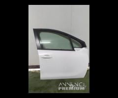 Peugeot 208 porta anteriore posteriore