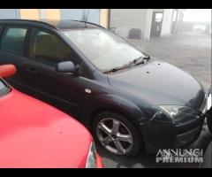 Ford Focus 2006 Demolita - Per Ricambi