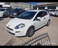 Fiat Punto Van 1.3 Mtj 75cv Autocarro 2 Posti - 8