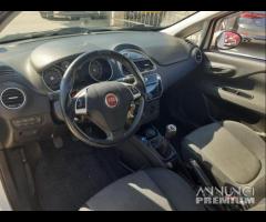 Fiat Punto Van 1.3 Mtj 75cv Autocarro 2 Posti - 14