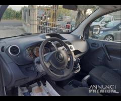 Renault Kangoo 1.5 dCi 75CV F.AP - 11