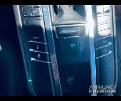 PORSCHE Macan 2.0 - 6