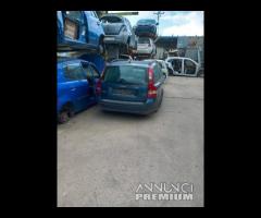 VOLVO V50 RICAMBI