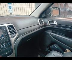 Jeep Grand Cherokee 3.0 CRD 241 CV Overland - 16