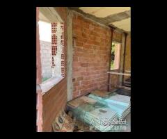 Ampia Villa con giardino divisibile in due duplex - 10