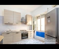 Ampio trilocale con ascensore e cucina abitabile