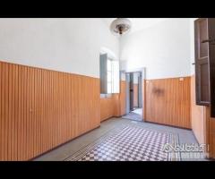 Signorile palazzotto storico con cortile carrabile - 13