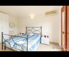 Chia villa di recente costruzione vicino al mare - 16