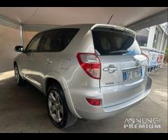 Toyota RAV 4 RAV4 Crossover 2.2 D-Cat 177 CV Luxur - 17