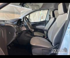 Ford Tourneo Courier 1.5 TDCI 75 CV Titanium - 6