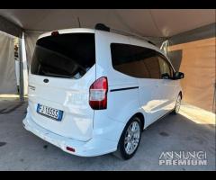 Ford Tourneo Courier 1.5 TDCI 75 CV Titanium - 19