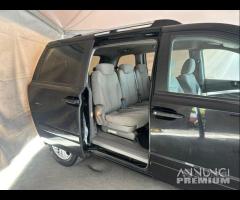 Kia Carnival 2.9 16V CRDi VGT Family - 10