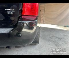 Kia Carnival 2.9 16V CRDi VGT Family - 15