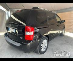 Kia Carnival 2.9 16V CRDi VGT Family - 18
