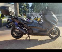 YAMAHA TMAX 560 TECHMAX *INCLUSO PASSAGGIO * RATE