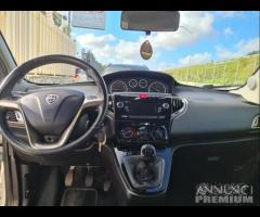 Lancia ypsilon 1.3mjt 95cv platino - 8