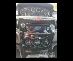 Lancia ypsilon 1.3mjt 95cv platino - 13