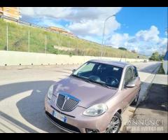Lancia ypsilon 1.4gpl platino plus