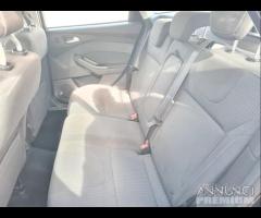 Ford focus 1.6tdci titanium - 9